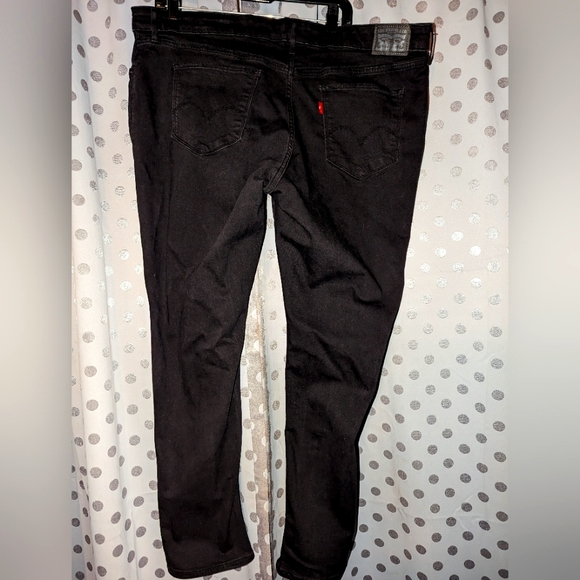 711 Skinny Black Distressed - Picture 3 of 15